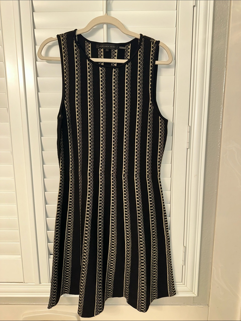 Black & Cream/gold Sleeveless Midi Knit Dress